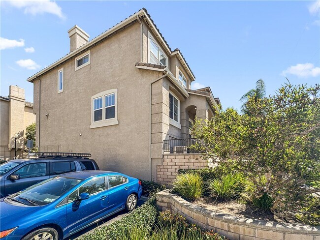 Building Photo - 20546 Earl St