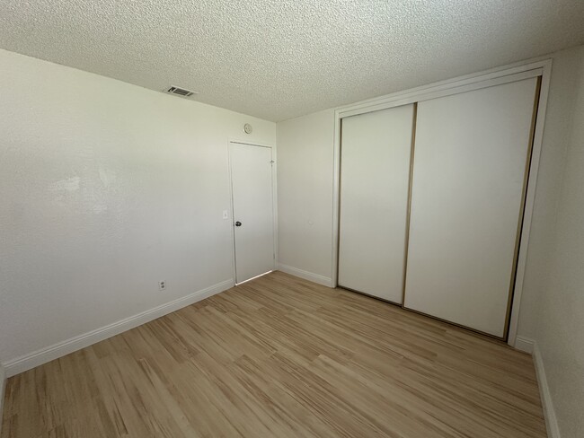 Building Photo - 12635 Franklin Ct