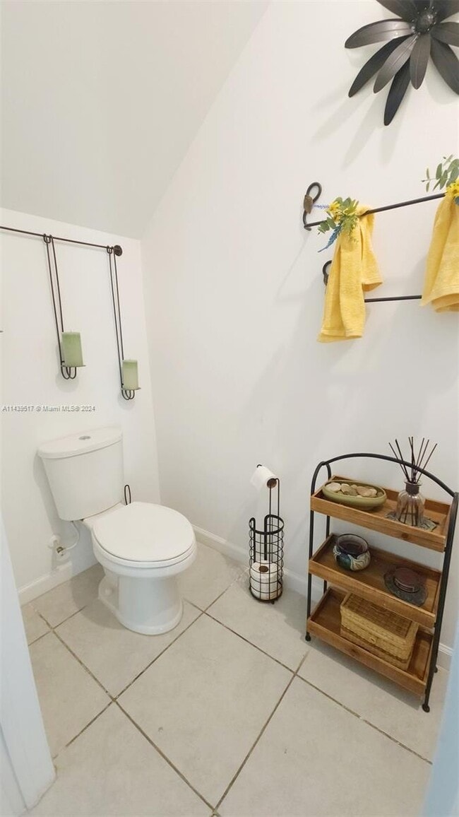 Building Photo - 1801 Lake Cove Dr