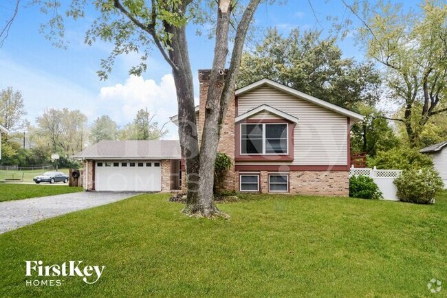 Building Photo - 801 Boleyn Pl