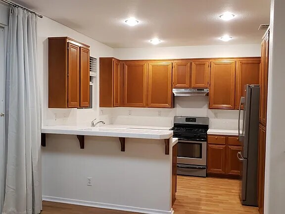 Building Photo - 1517 Laurel Grove Dr