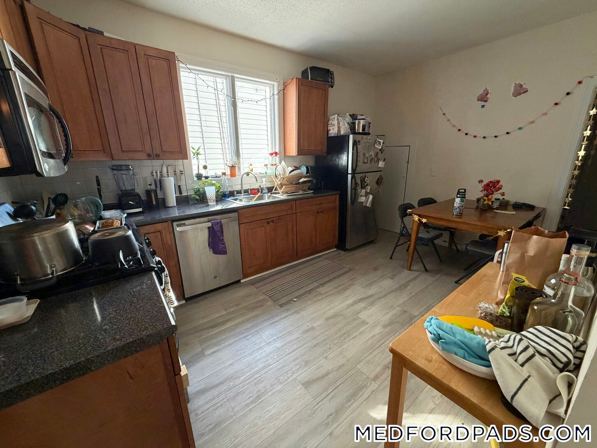 Building Photo - 68 Winchester St