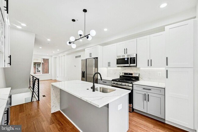 Building Photo - 2602 Earp St