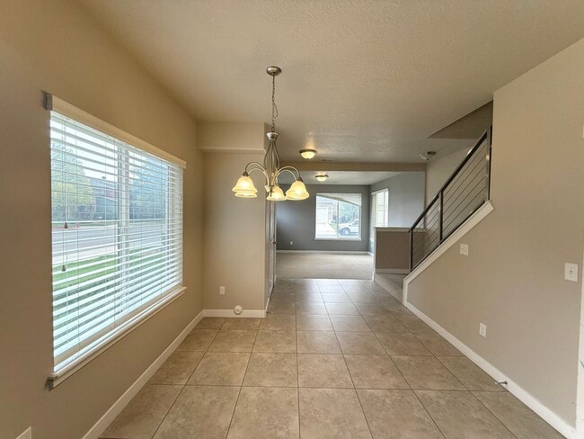 Building Photo - AVAILABLE JULY 1ST | 3 BED | 2.5 BATH | $2,295/MO