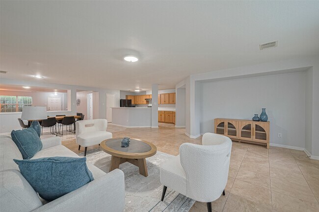 Building Photo - 2123 Gable Hollow Ln