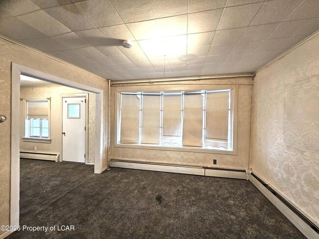 Building Photo - 92 Diamond Ave