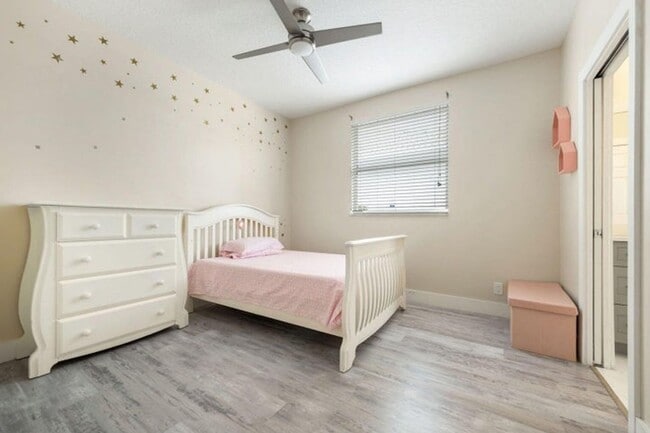 Building Photo - 10982 Ravel Ct