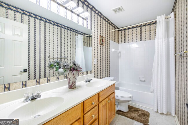 Building Photo - 6461 Edgewater Cove