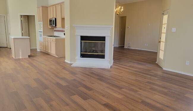 Building Photo - 1606 Jennifer Dr