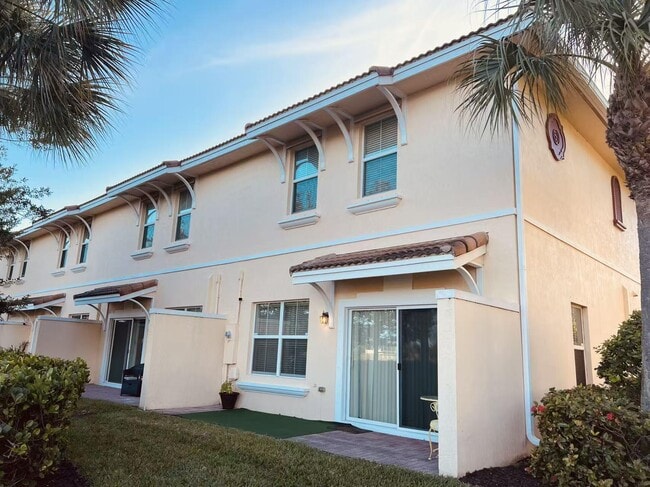 Building Photo - 1792 Via Sofia