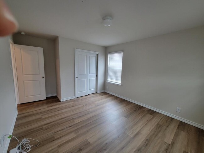 Building Photo - 1737 Rocky Rise