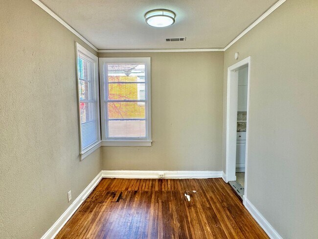 Building Photo - Charming 2-Bedroom Brick Bungalow