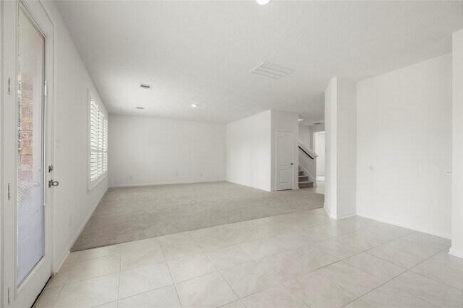 Building Photo - 10622 Hidden Arrow Ct