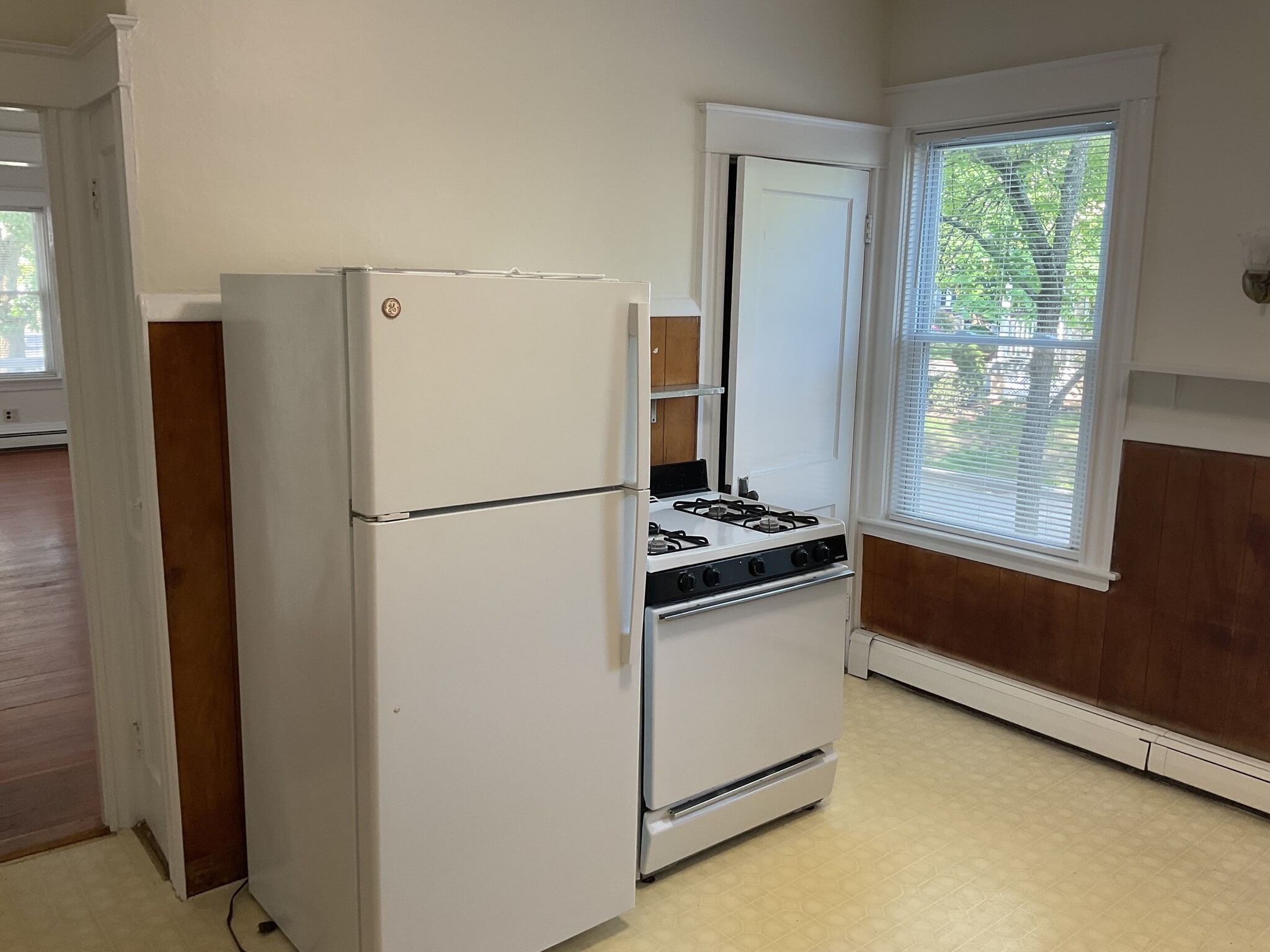 Kitchen - 154 5th St