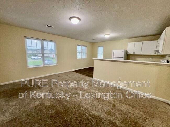 Building Photo - 291 Grinder Ct