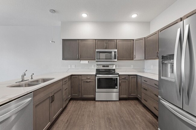 Building Photo - End Unit Townhome Just Blocks Away From Do...