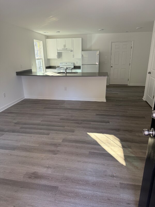 Building Photo - 190 Sheree Ln