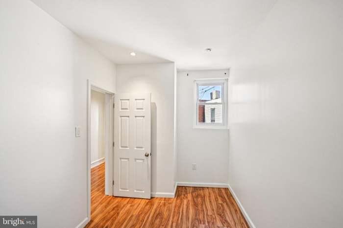 Building Photo - 2324 S Mildred St