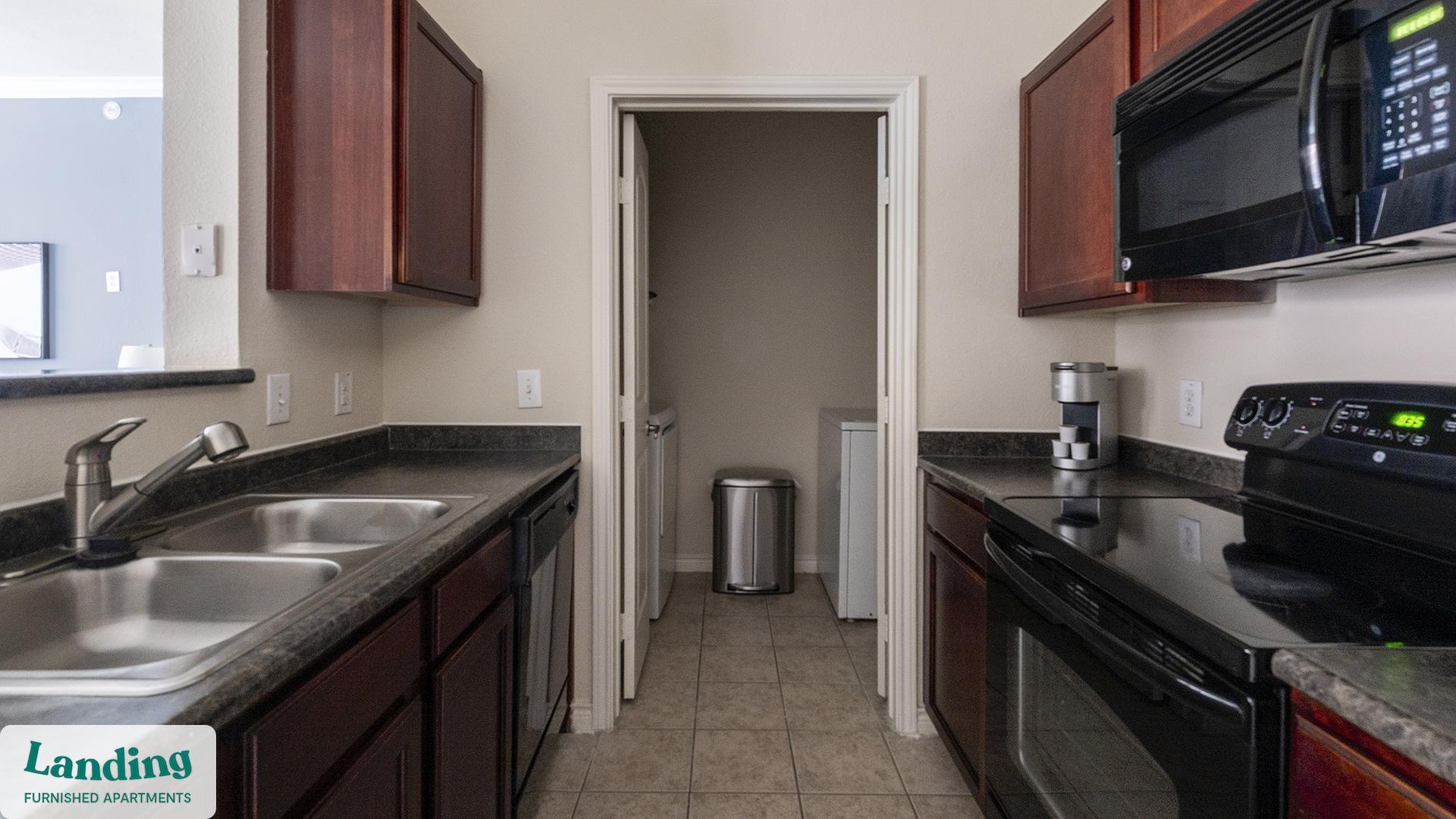 Building Photo - 8989 West Rd