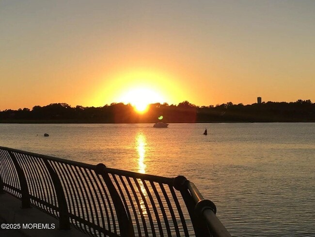 Building Photo - 54 Main St