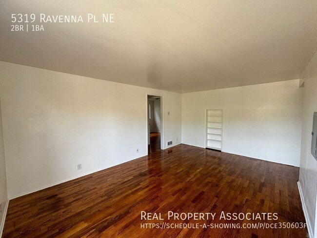 Building Photo - 5319 Ravenna Pl NE