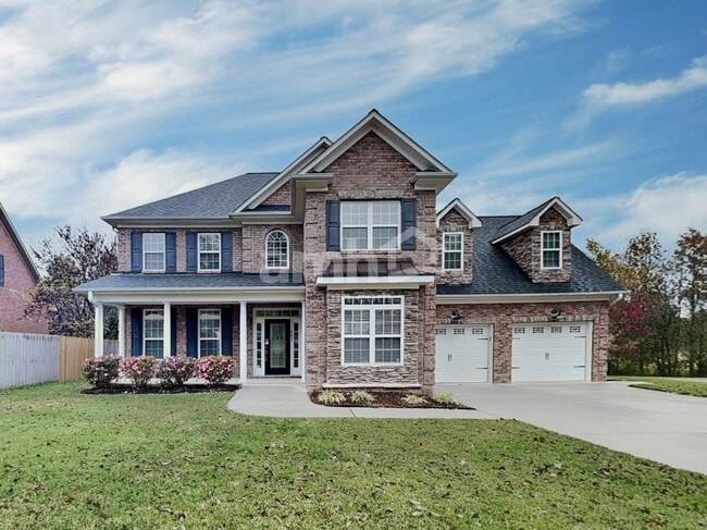 Building Photo - 483 Quick Silver Dr