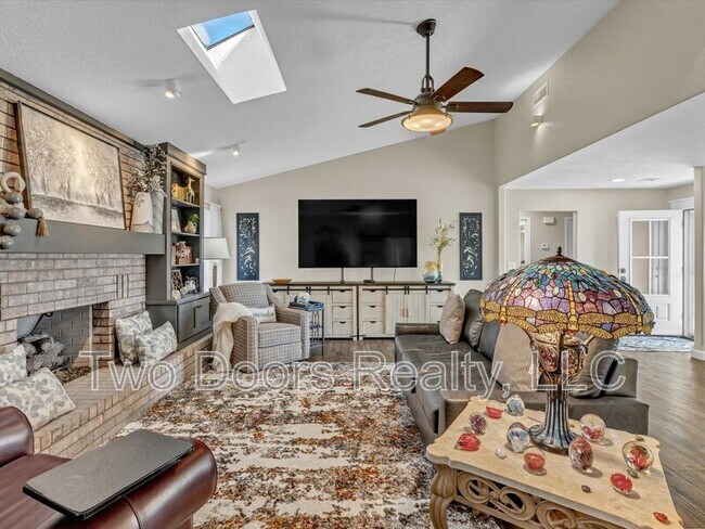 Building Photo - 2812 Allens Trail