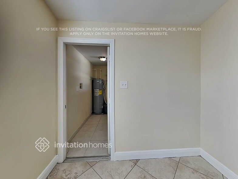 Building Photo - 11674 Oleander Dr