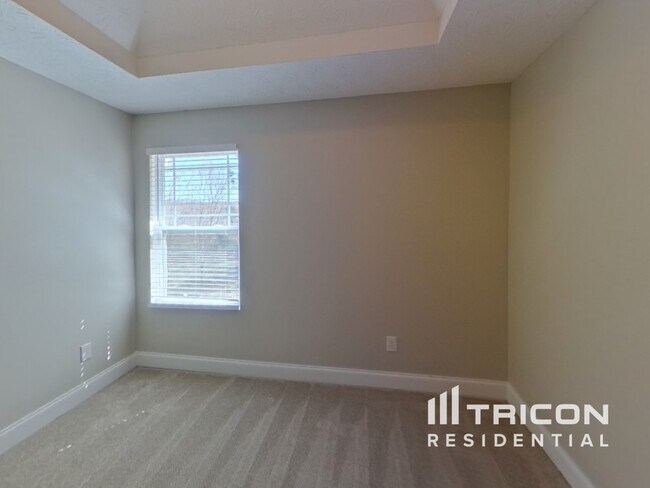Building Photo - 232 Daisy Cir
