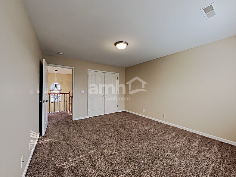 Building Photo - 1068 Blairfield Dr
