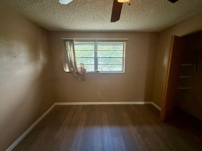 Building Photo - ROYAL OAK TOWNHOUSE