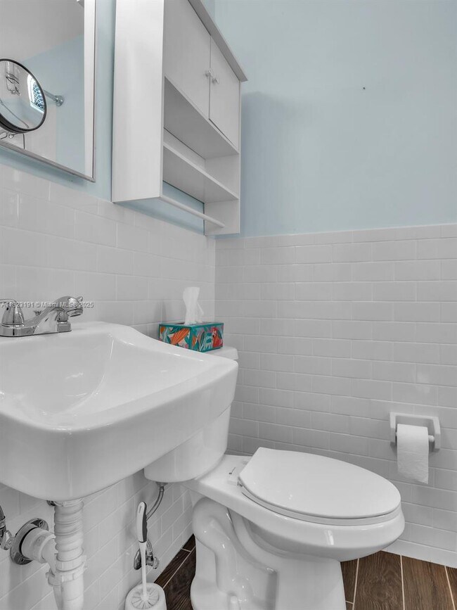 Building Photo - 8985 SW 149th Terrace