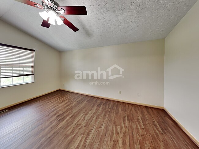 Building Photo - 2155 Ripple Rd