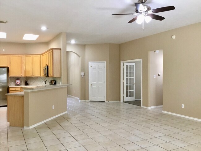 Building Photo - 14 Heron Hollow Ct