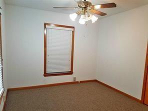 Building Photo - 206 Pecan Dr