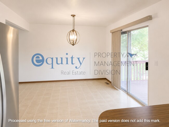 Building Photo - 5534 S Tropicana Dr