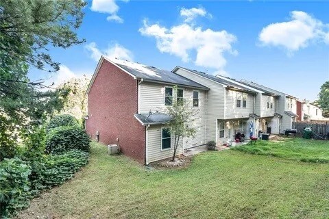 Building Photo - 5563 Windfall Ln