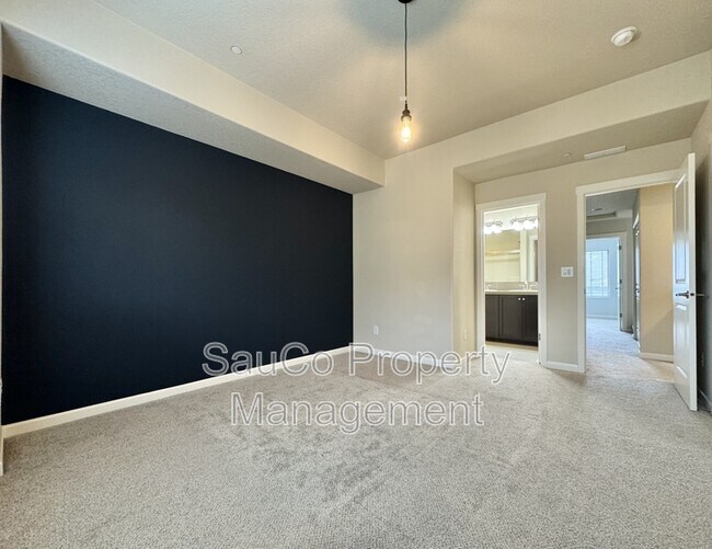 Building Photo - 13558 SW Beach Plum Terrace