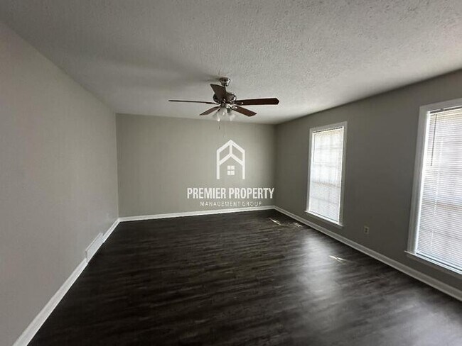 Building Photo - 2083 Pennington Gap