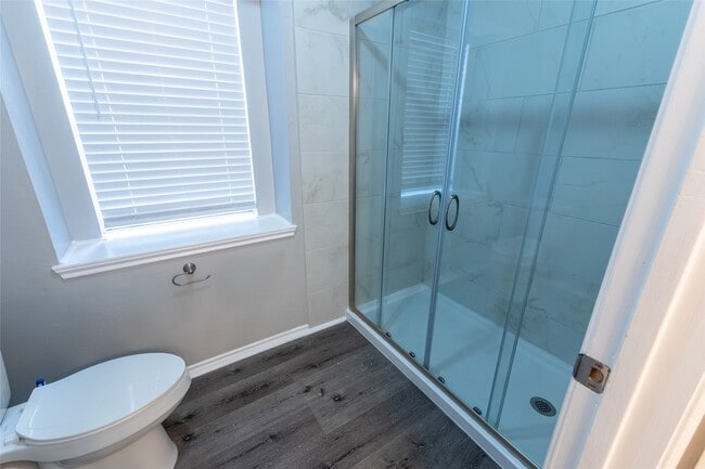 Building Photo - 76 Hickory Oak Dr