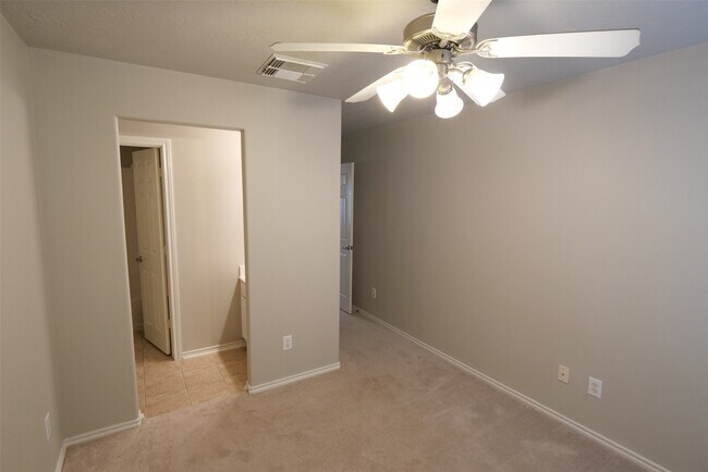 Building Photo - 5414 Trammel Dr