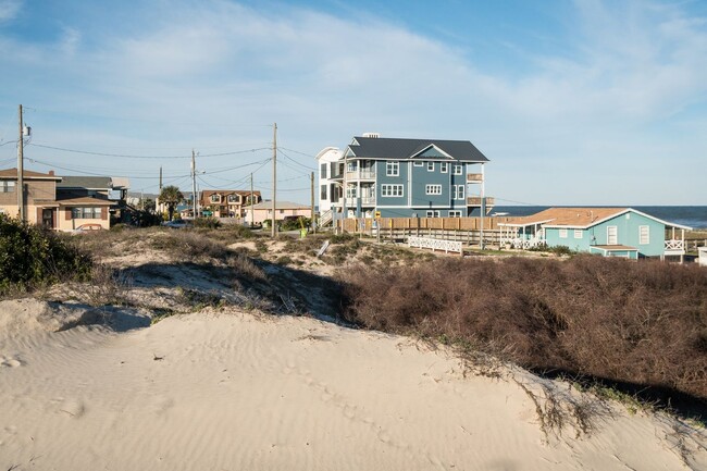 Building Photo - Amelia Island Cottage