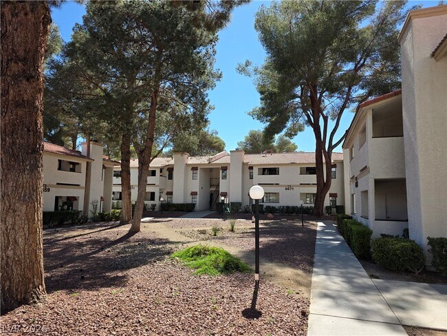 Building Photo - 6671 W Tropicana Ave