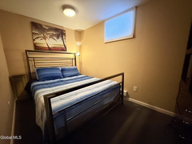 Building Photo - 23 Hillcrest Dr