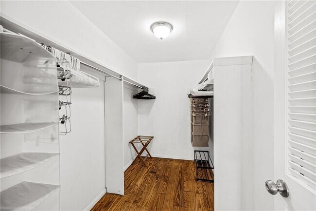 Building Photo - 7 Cowsill Ln