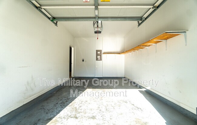 Building Photo - 710 Crystal Way