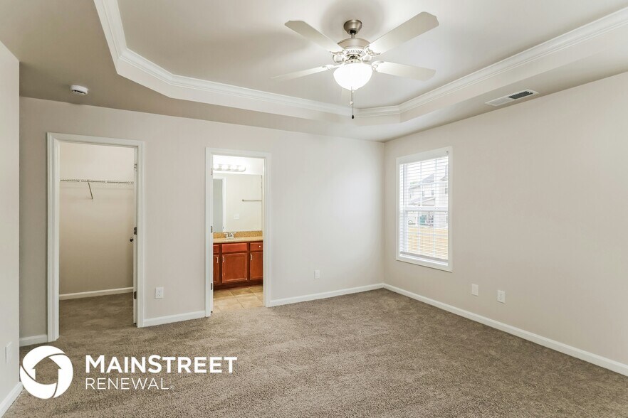 Building Photo - 11601 Top Walnut Loop