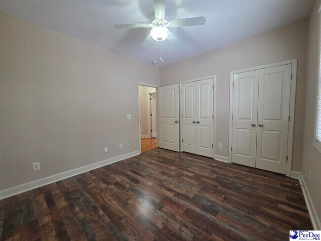 Building Photo - 995 Maggie Way