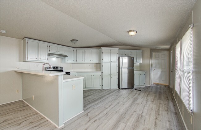 Building Photo - 13704 Lookout Ct