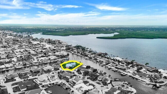 Building Photo - 5060 Porpoise Pl